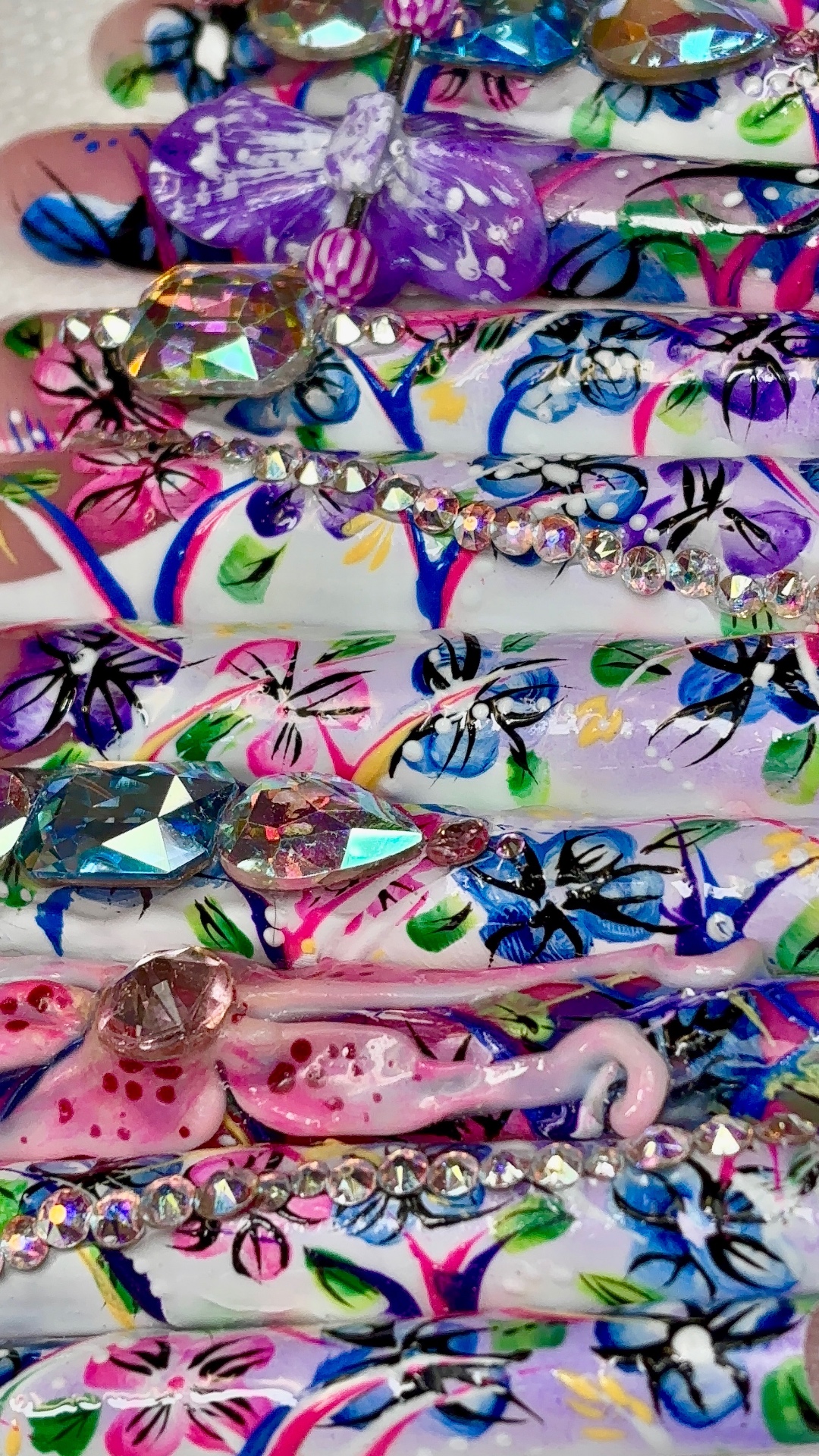 Hand-painted floral press-on set with rhinestones